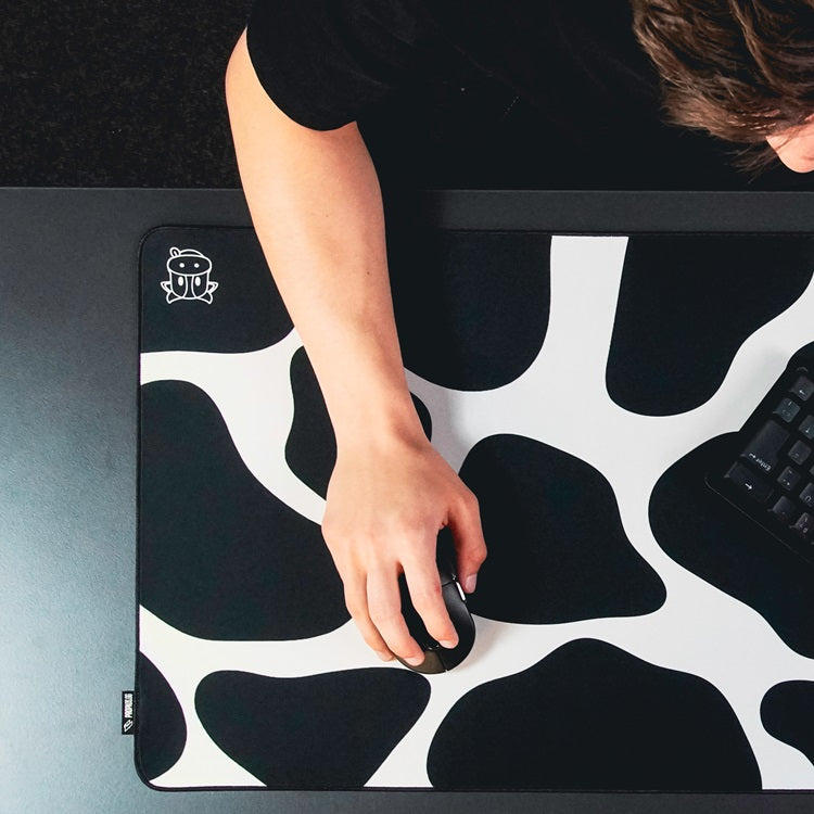 Jonzy Mousepad