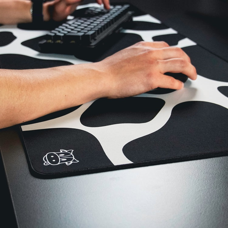 Jonzy Mousepad