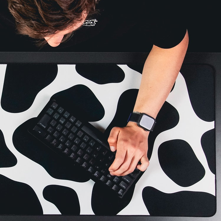 Jonzy Mousepad